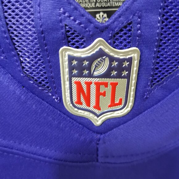 Lamar Jackson Baltimore Ravens No 8 Jersey - Picture 8 of 13